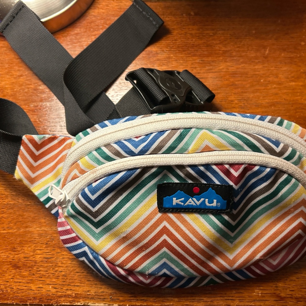 KAVU Canvas Spectator Waist Pack Fanny Pack Unicorn Farm Print belt bag - Picture 13 of 13
